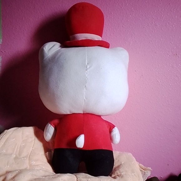 Hello Kitty Circus Plush - Picture 2 of 3